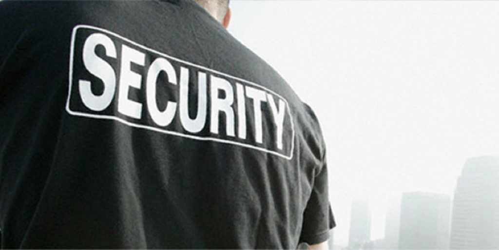 agent-securitate-paza_8337a.jpg