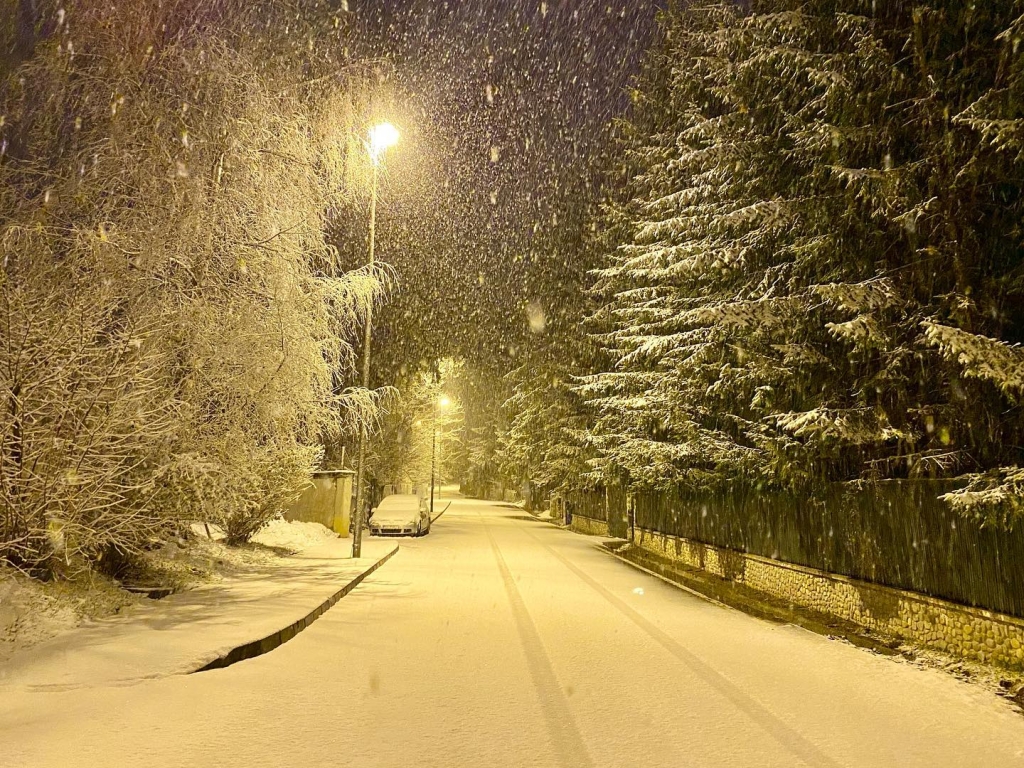 iarna-ninsoare-brasov_467ca.jpg