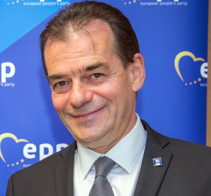 EPP_Summit_Sibiu_May_2019_47021083044_cropped-2_b7b1b.jpg