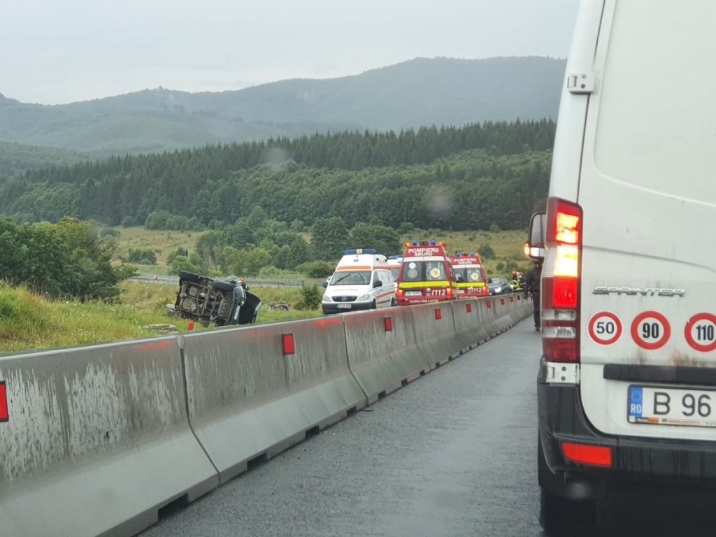 accident-masina-rasturnata-dn1-brasov_1b9e6.jpg