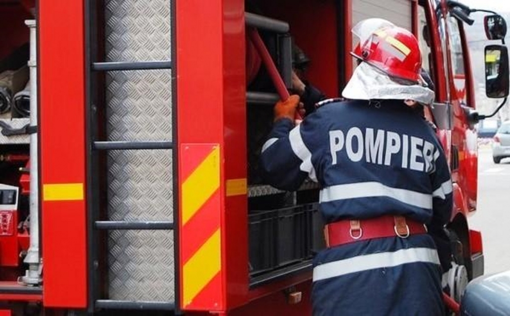 pompieri-incendiu-dn1-brasov_b0e1d.jpg
