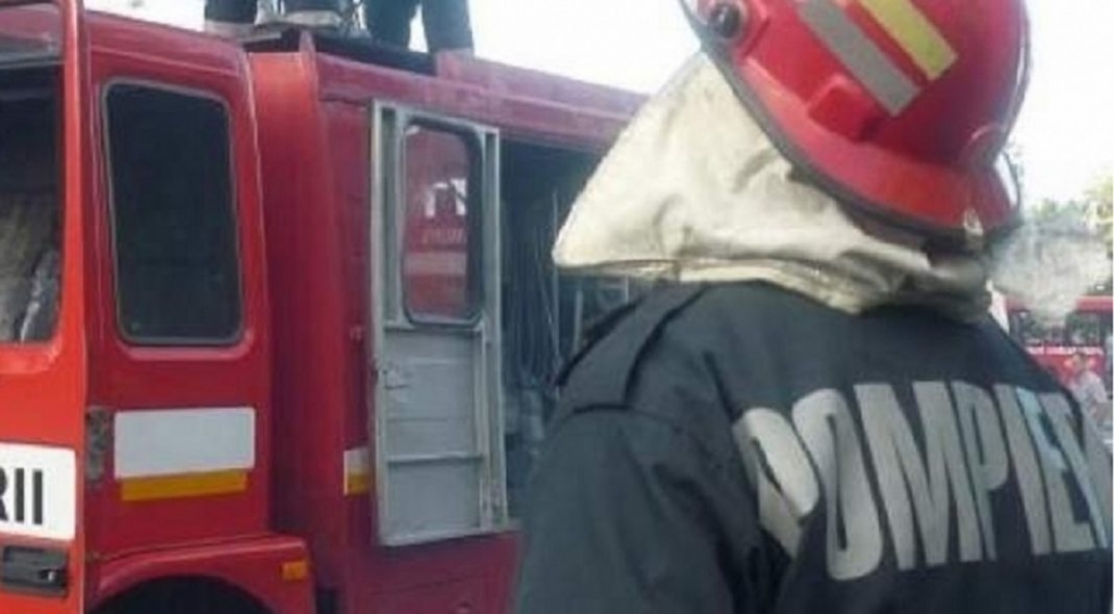 incendiu-tren-pompieri-interventie-1068x589_db8d2.jpg