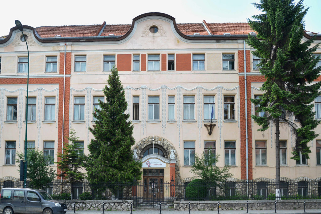 colegiul-tehnic-transilvania-2014_Foto_Andrei-Paul-008_res-e1604488388969_6a44d.jpg