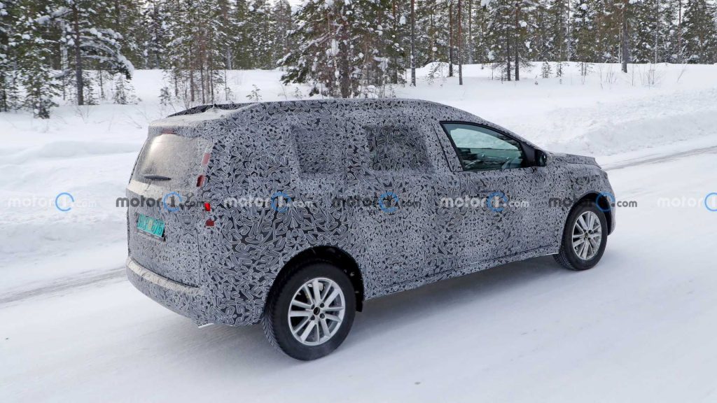 2022-dacia-logan-stepway-wagon-spy-photo-1024x576_ed776.jpg