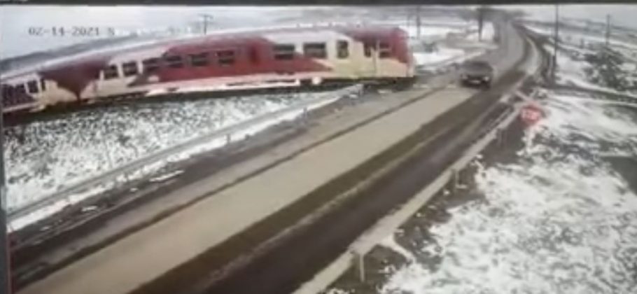 accident-tren-iasi-910x420_9b9c3.jpg