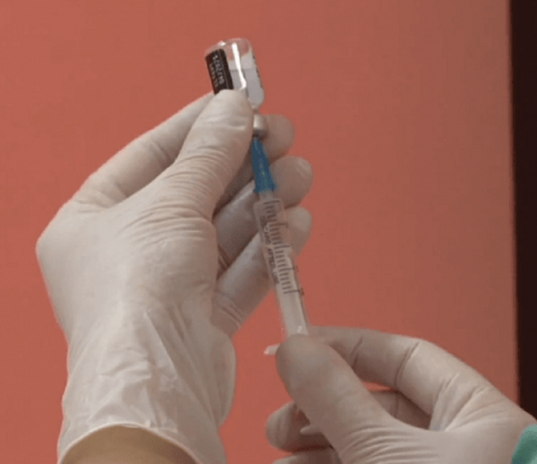 vaccinareiohannis-1-8-534x462-1-3-768x664_5febc.png