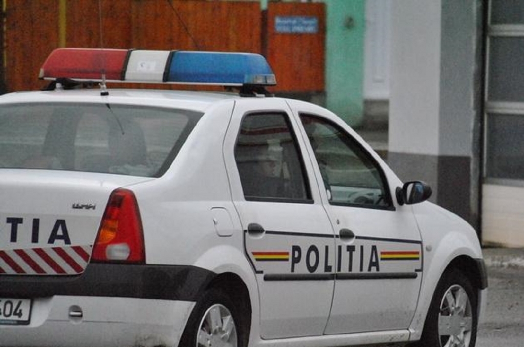 politie-Brasov-barbati-retinuti_fc216.jpg