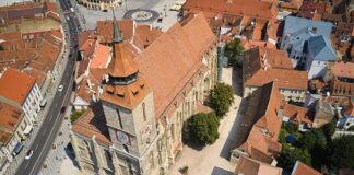 Curtea Bisericii Negre din Brașov va fi restaurată Biserica Neagră Brașov
