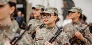 Studenții de la Academia Forțelor Aeriene au depus jurământul militar studenti Academia Forțelor Aeriene „Henri Coandă”