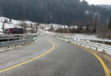 Trafic deviat pe un pod provizoriu pe DN1A, între Săcele și Cheia